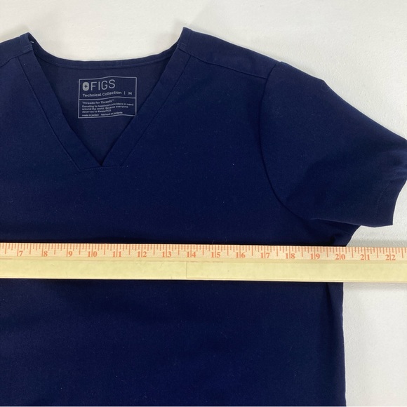 Figs Scrubs Top Technical Collection Size Medium Adult M Blue Pockets Medical - Picture 7 of 9
